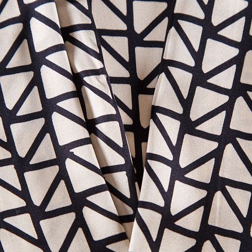 Шелк натуральный 064-12314 молочный принтованный